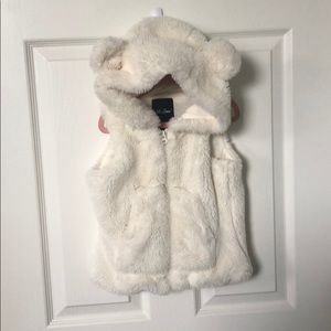 Me Jane faux fur vest animal hoody